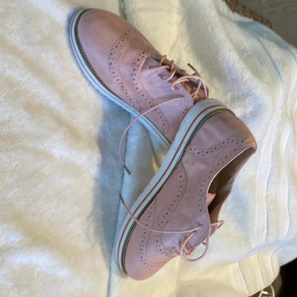 Pink, faux suede oxfords. Size 8 no name on them